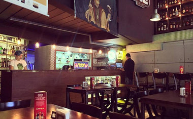 Imagem de destaque para Booze Bar