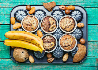 Receitas: Receita de muffin de banana e coco é simples de fazer e fica uma delícia; veja o o a o!