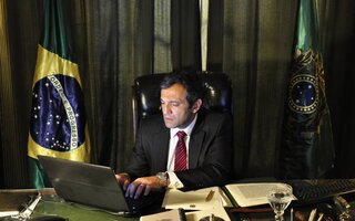 Brado Retumbante (2012)
