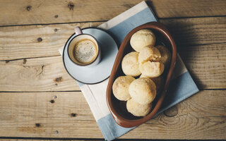 Pão de queijo de doce de leite