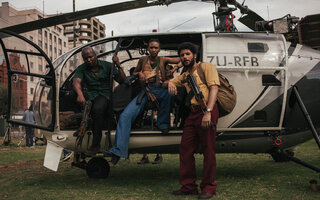 Silverton: Cerco Fechado | Filme