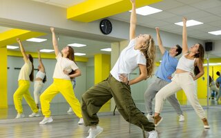 Faça aulas avulsas de dança