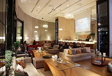 Imagem de destaque para Living Lounge Bar & Sushi