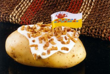 Imagem de destaque para Batatas e Poemas - Shopping Itaguaçu
