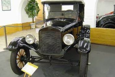 Imagem de destaque para Museu do Automóvel