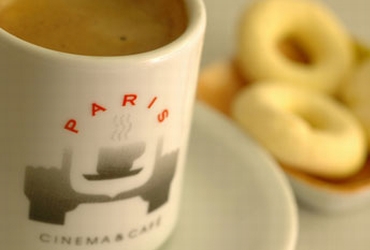 Imagem de destaque para Paris Cinema e Café