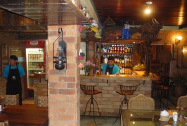 Imagem de destaque para 2 Santo Bar Musical