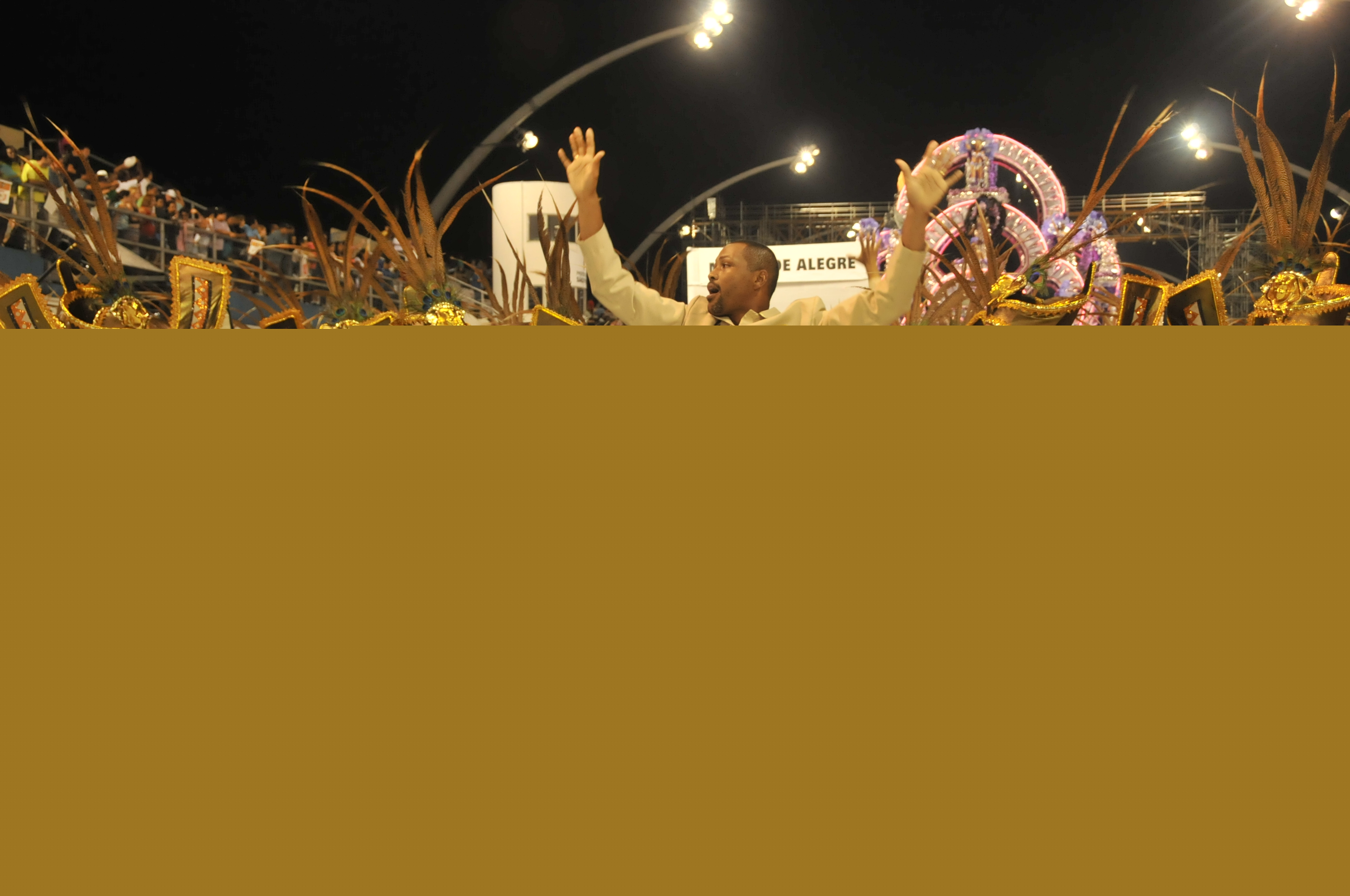 Viagens: Carnaval 2013 das Escolas de Samba