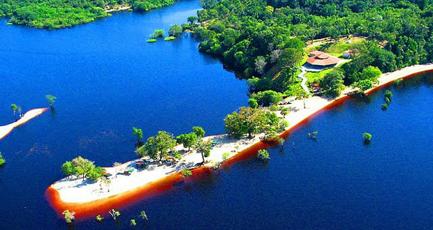 Praia do Tupé - Amazonas