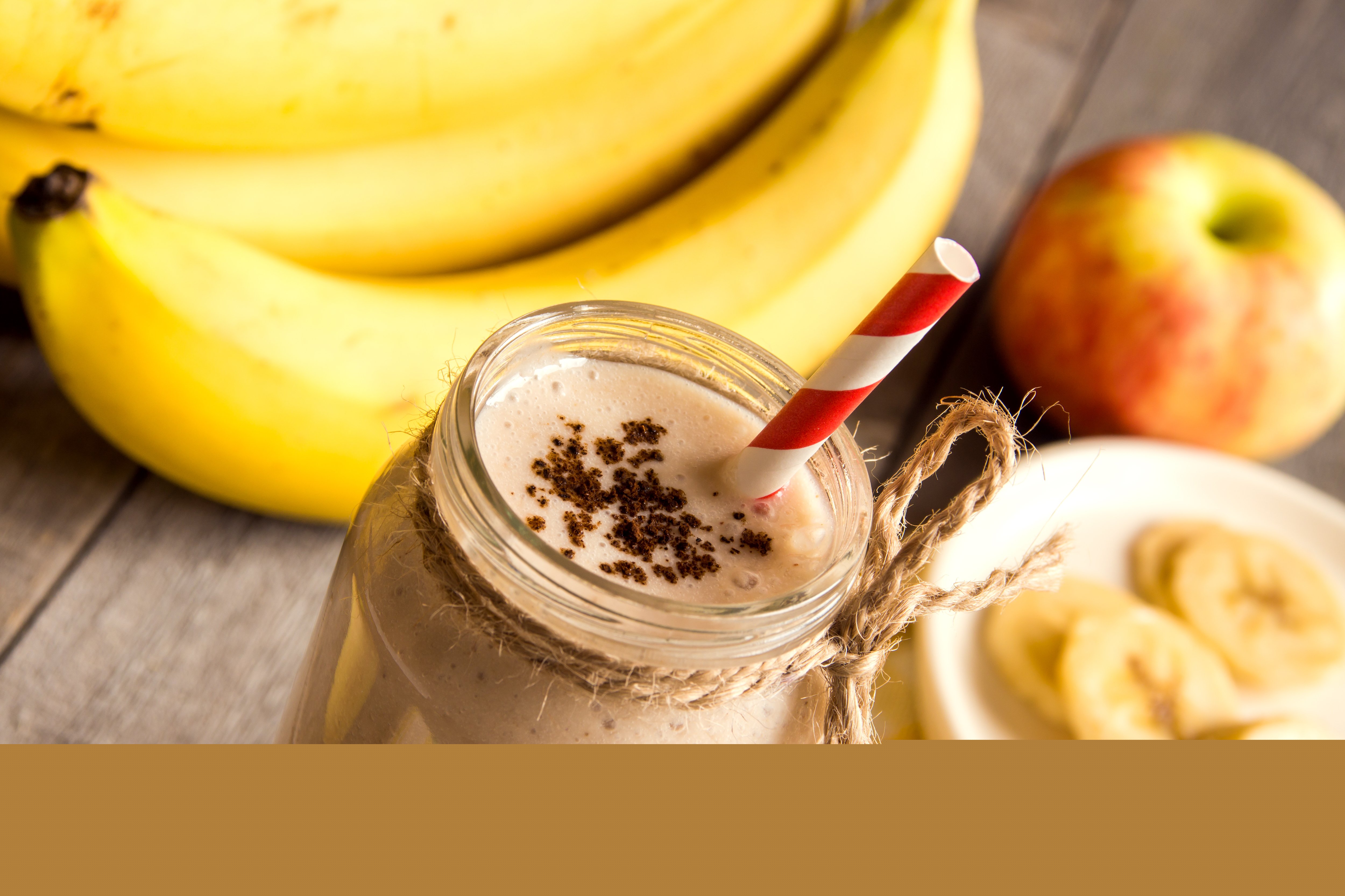 Smoothie de banana, maçã e canela